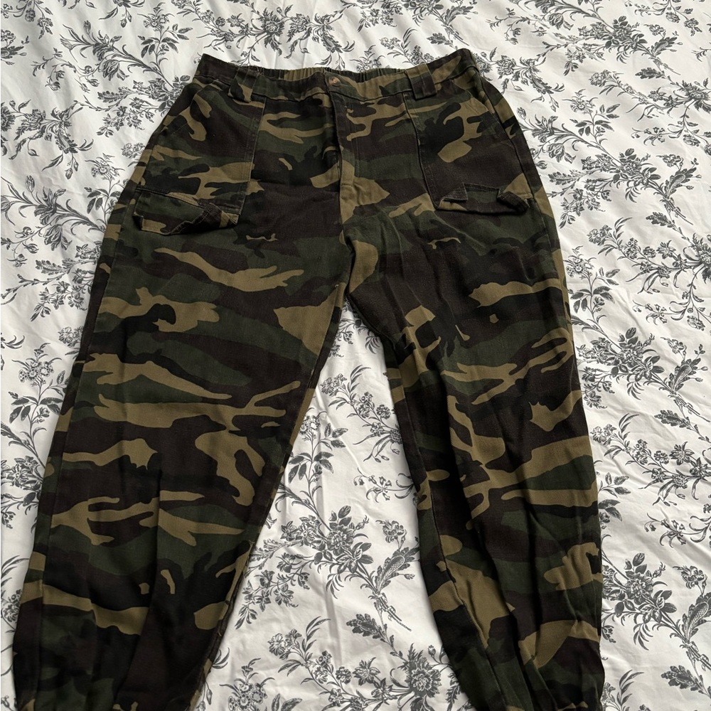 Pants - Picture 2 of 4